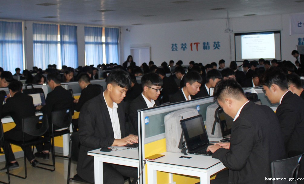 可冲本科-大学梦想从这里起航！重点高中教育体系助您实现本科梦