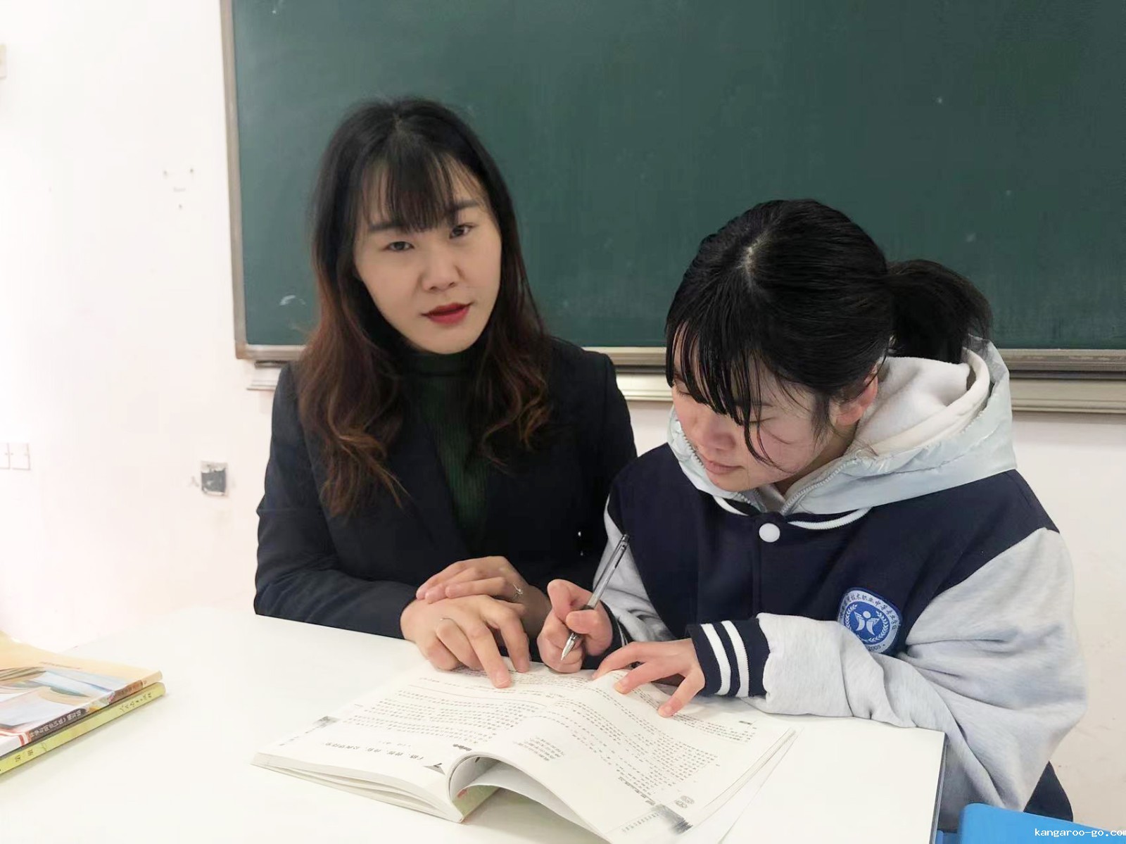 榜样的力量|济南应用技术学校优秀班主任—王潇、谢建国老师